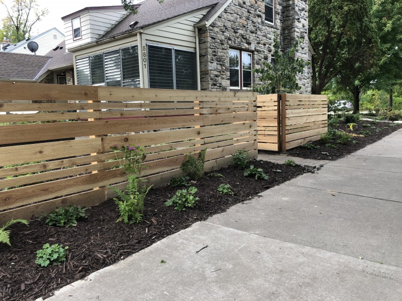 Building quality Horizontal wood fences in the Twin Cities